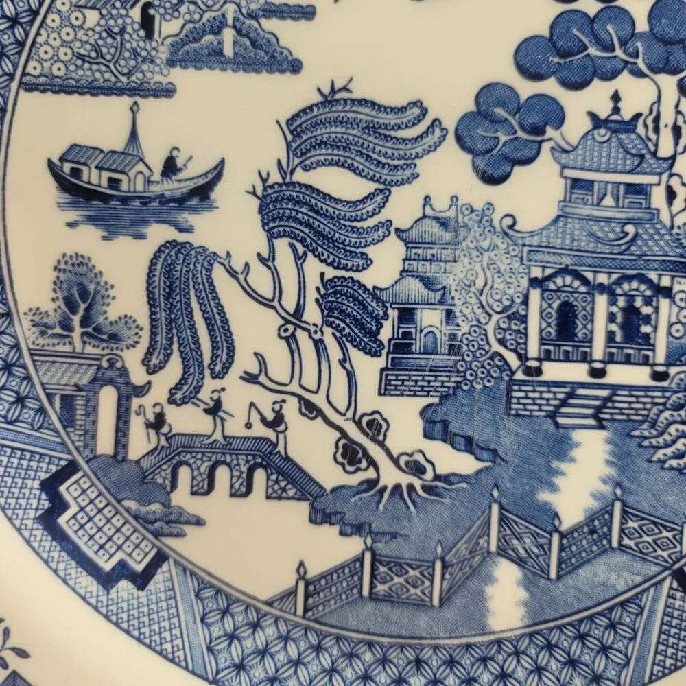 ONE Churchill Willow Blue Dinner Plate (Blue Willow) Georgian Shape